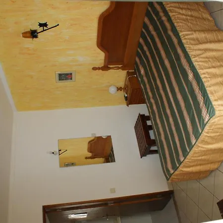 Gasthuis Vila Emilia *